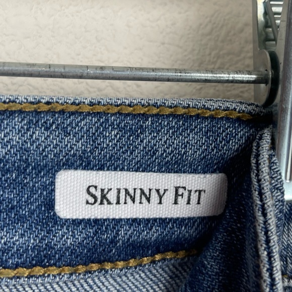 Judy Blue Jeans Skinny Fit Distressed Stretch sz 13/31 - Picture 5 of 6